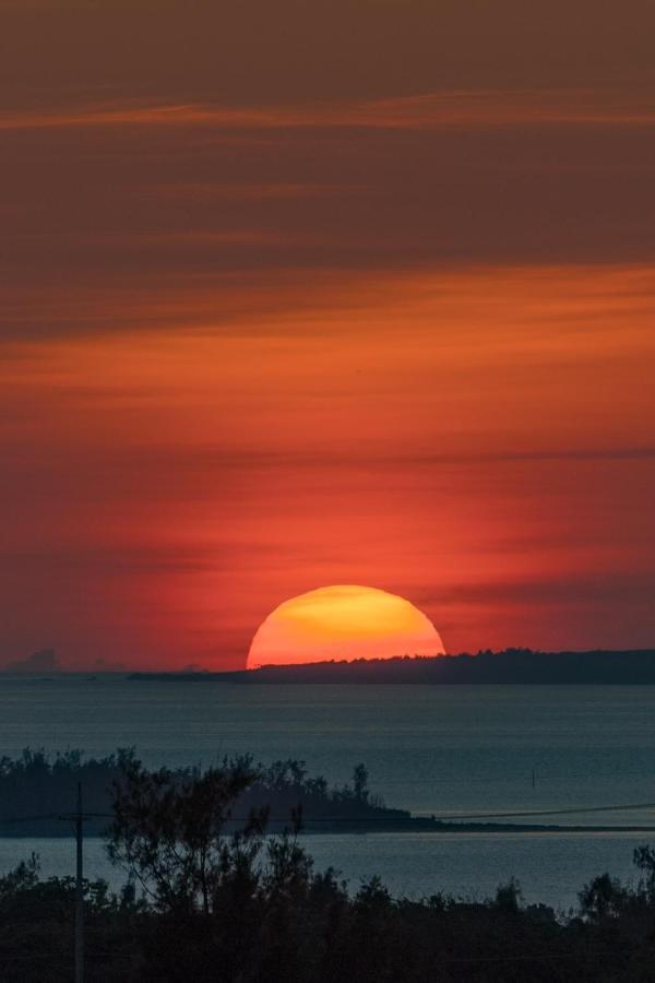 Guest House Kawamitsu Miyakojima  ภายนอก รูปภาพ