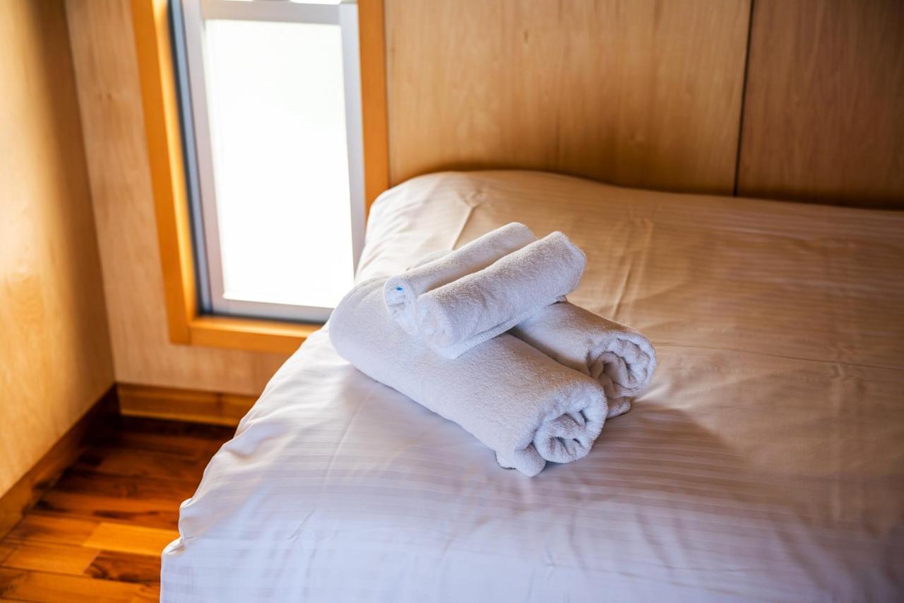 Guest House Kawamitsu Miyakojima  ภายนอก รูปภาพ